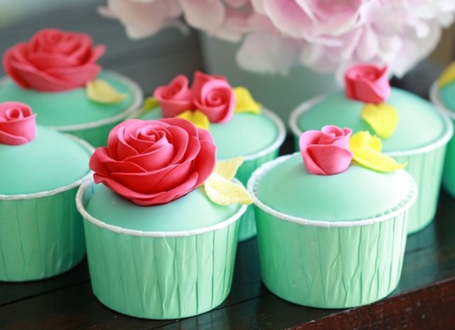 crazy for cupcakes green red
