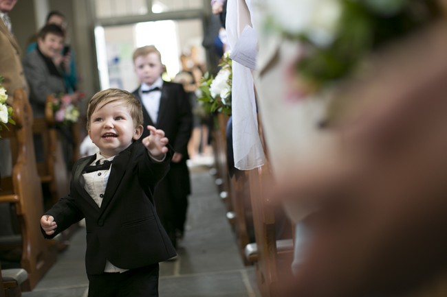 page boy running up the aisle children at weddings