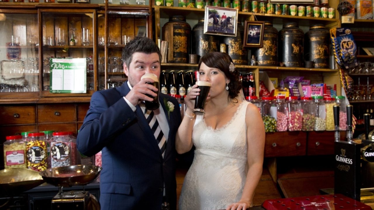 Love In An Irish Pub Real Wedding In Durrow By Aileen Kennedy