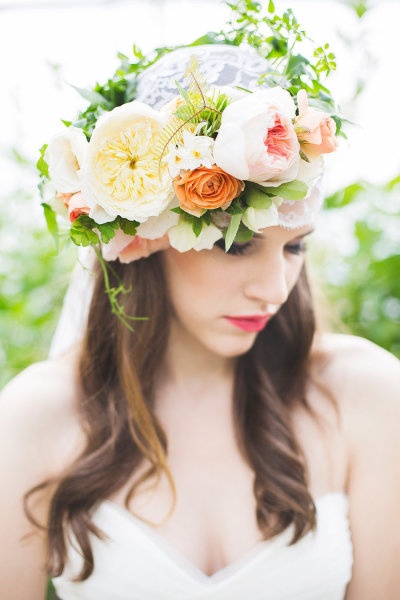 flowercrown wedding hairstyle