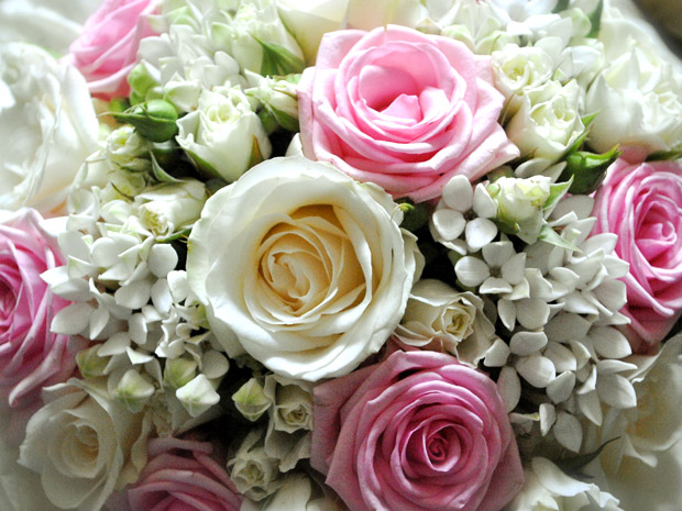 pink-rose-bouvardia-bouquet
