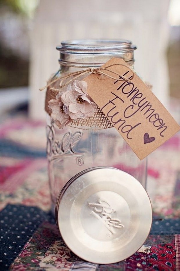 honeymoon-fund-wedding-mason-jar