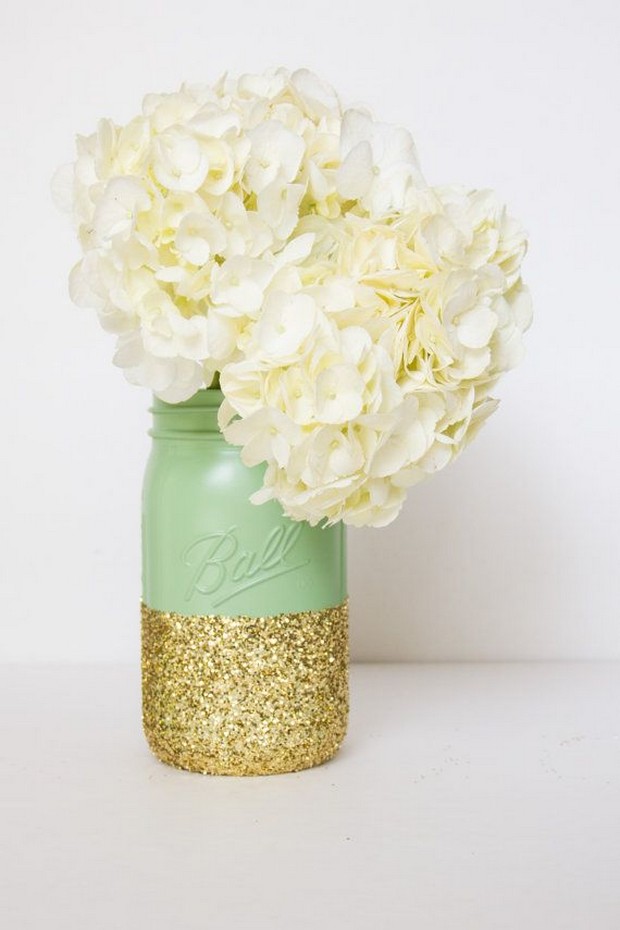painted-glitter-mason-jars-mint-gold-wedding