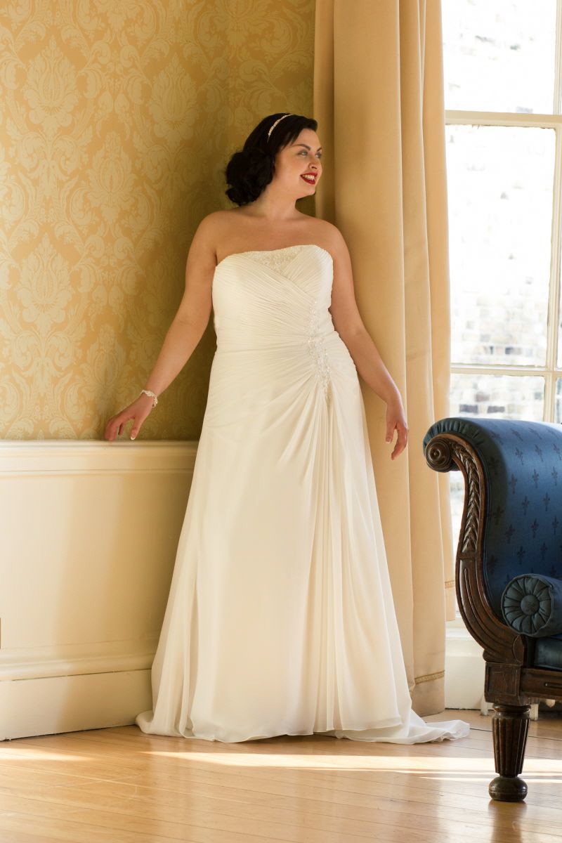 strapless-plus-size-wedding-dress-ireland