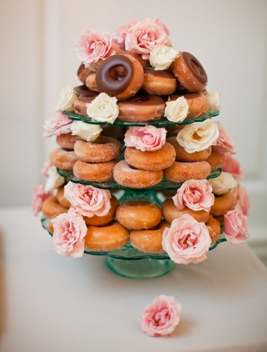 donut_wedding_Cake_alternative_glass_stand
