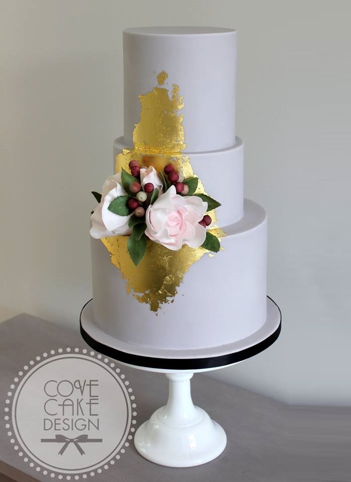 gilded_gold_leaf_wedding_Cake_covecakedesigns