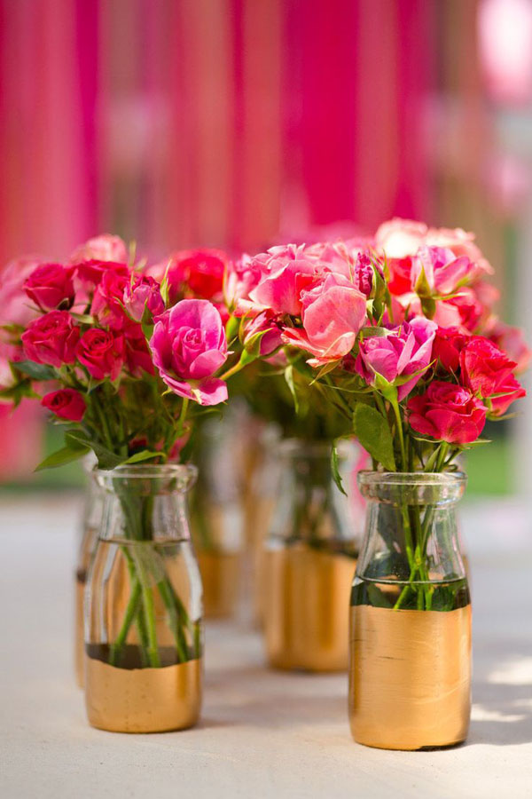 diy-gold-painted-vases-wedding-flowers