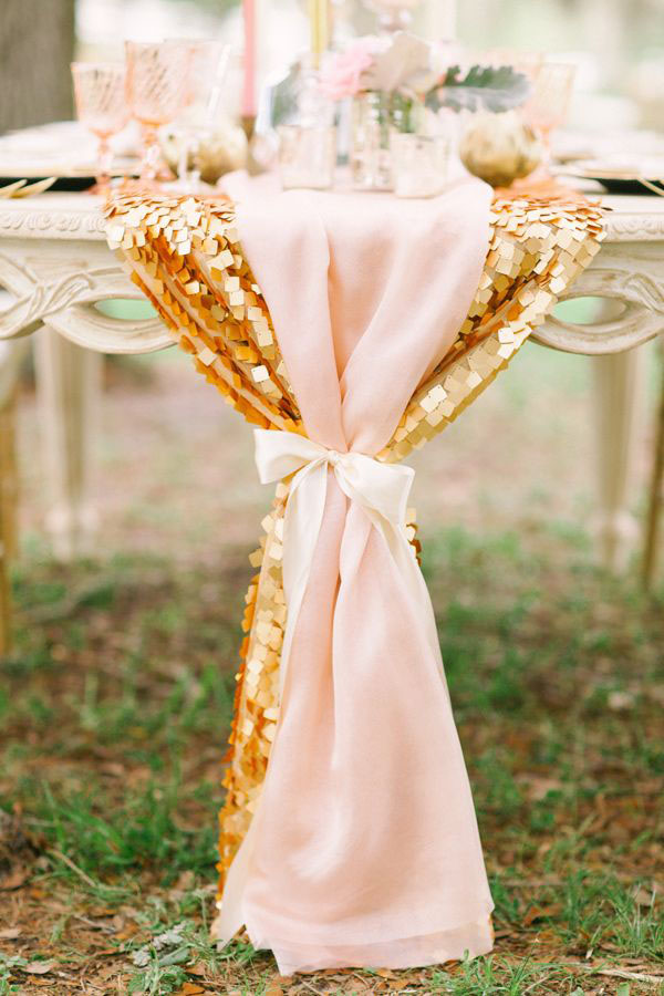 sequin-pink-table-runner-wedding