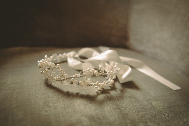 boho-style-wedding-headband-crystal-pearl-vine-tied