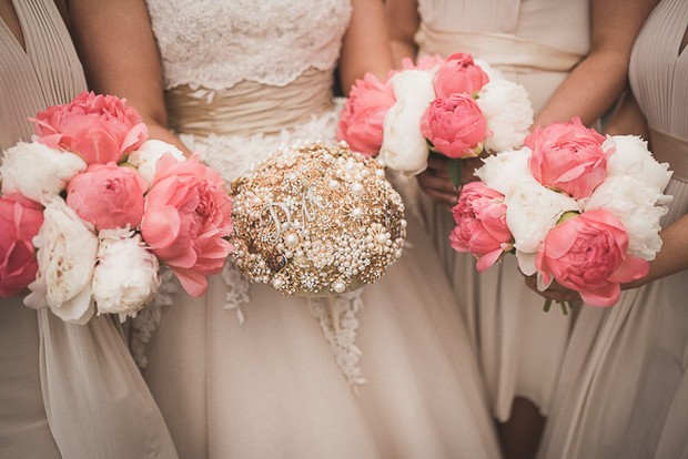 coral-cream-nude-wedding-bouquets-bride-bridesmaids