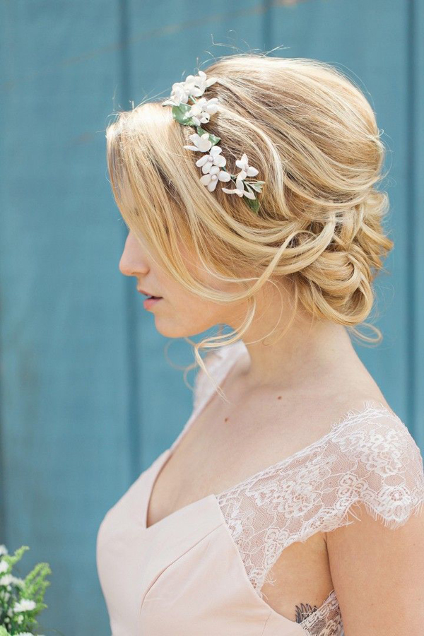 Wedding Hairstyles: 15 Fab Ways to Wear Flowers in Your Hair |  weddingsonline