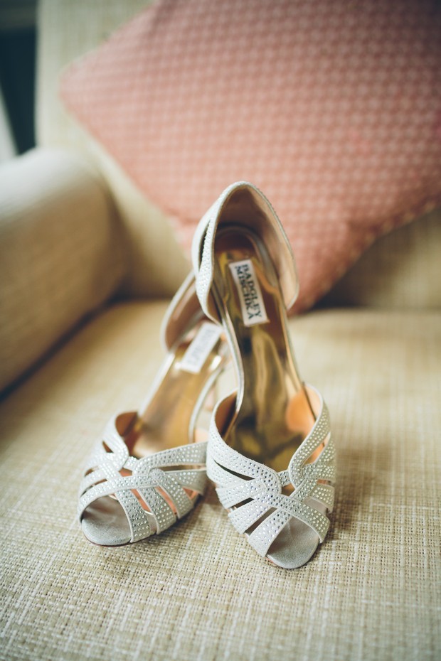 top-popular-wedding-shoes-badgley-mischka-gold-peep-toe-heels (1)