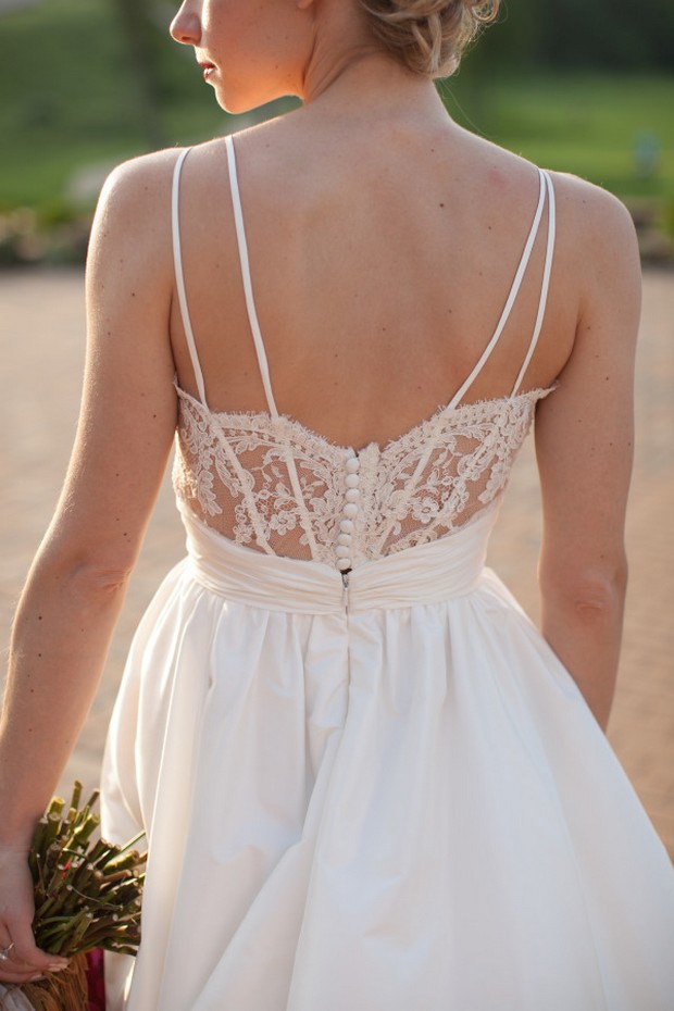 moderne-trousseau-wedding-dress-lace-back