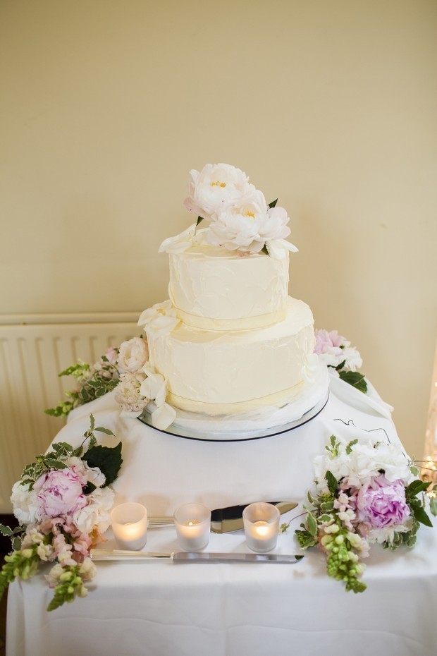 simple-white-wedding-cake-two-tier