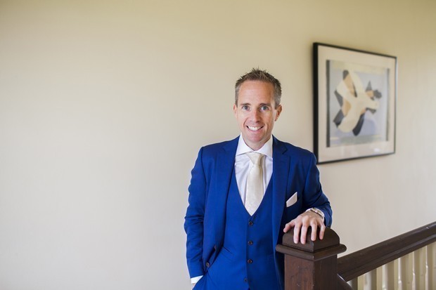 stylish-groom-royal-blue-wedding-suit (4)
