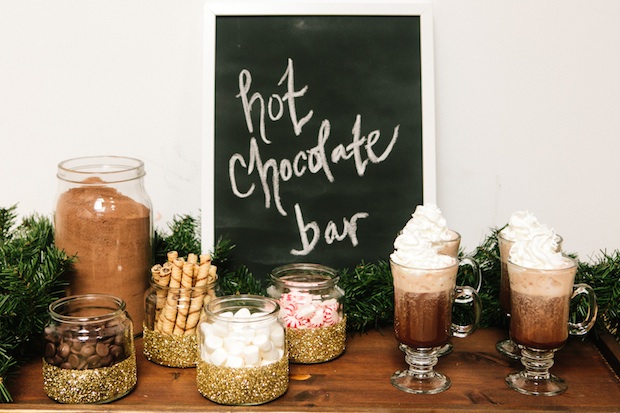 hot-chocolate-bar-winter-wedding