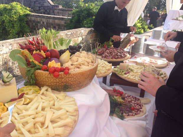 lisa-cannon-real-wedding-Italy-food
