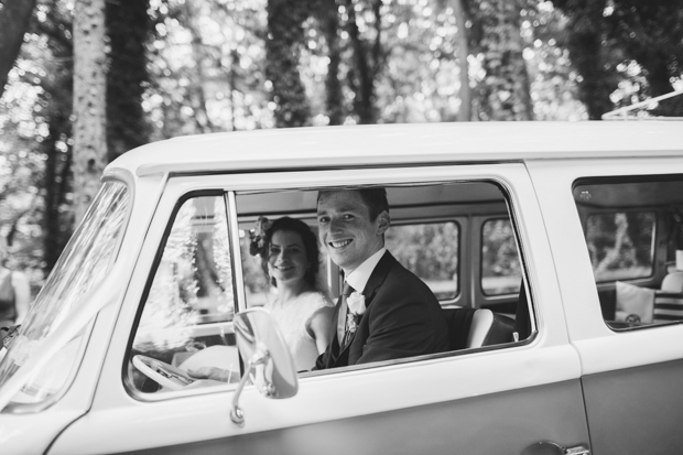 31-Whimsical-Wedding-Couple-Vintage-VW-Campervan (2)