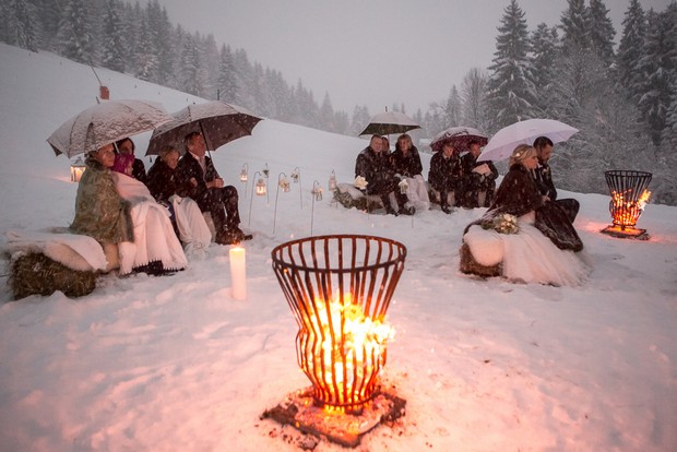 Wedding-ceremony-in-the-snow-winter (9)