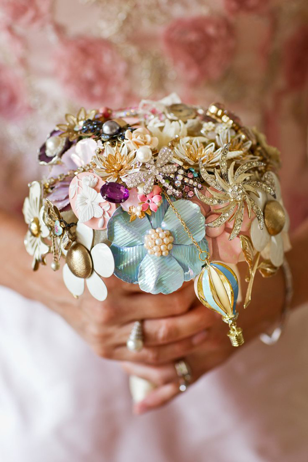 cute-and-colourful-bridal-brooch-bouquet