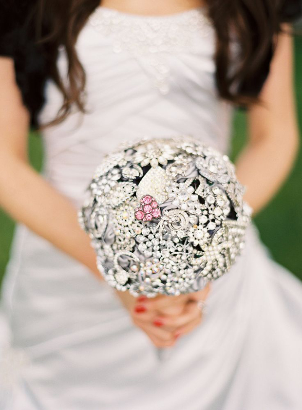 something-old-bridal-brooch-bouquet-silver-with-pop-of-pink-bridal-bouquet