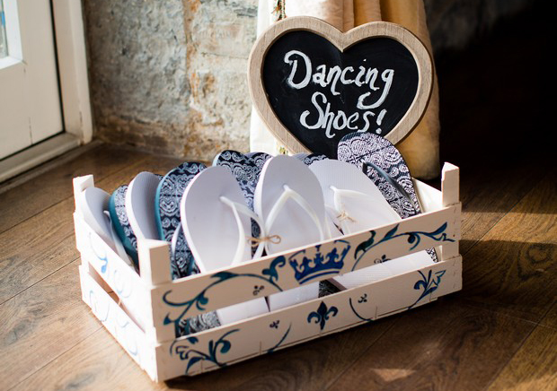flip-flop-basket-wedding-ideas-dancing-shoes