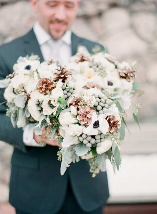 giant-wedding-bouquet-winter