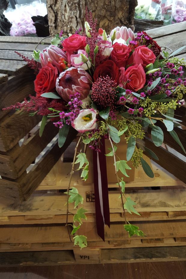 rustic-burgundy-winter-bridal-bouquet