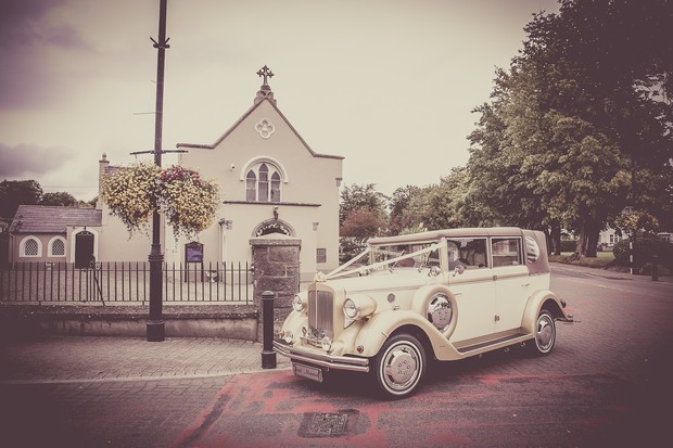 24_vintage_wedding_Car_ireland
