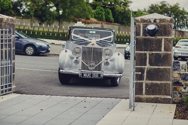 25-silver-vintage-wedding-car-ireland