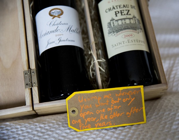 13-Groom-gift-to-bride-wine-one-year-anniversary