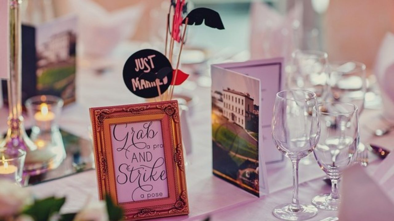 10 Fun Ways To Entertain Your Wedding Guests Weddingsonline