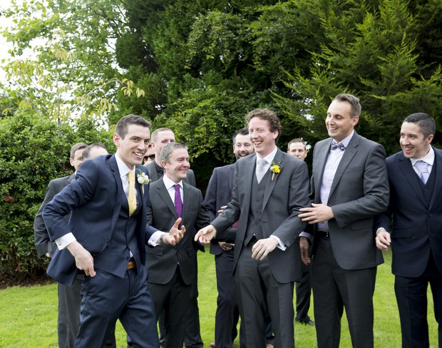 36-groomsmen-messing-wedding-photos