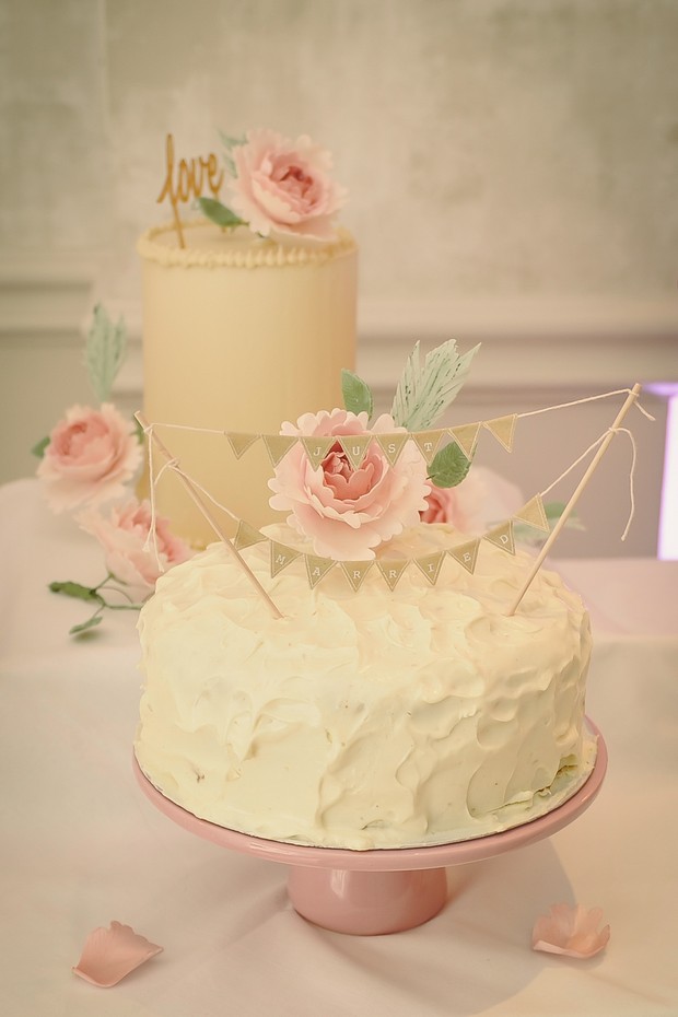 31-blush-wedding-cakes-romantic-vintage-style-word-topper-2