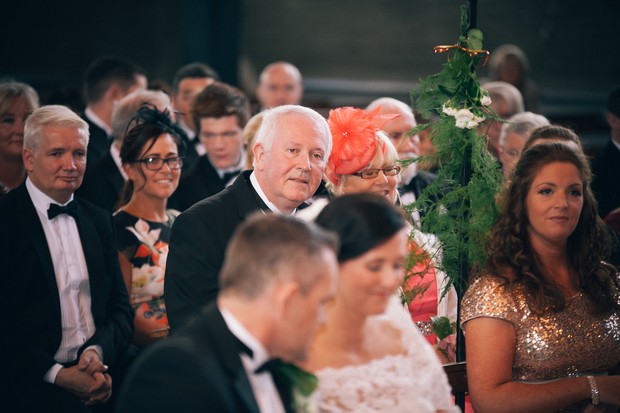 wedding-guests-church-ceremony