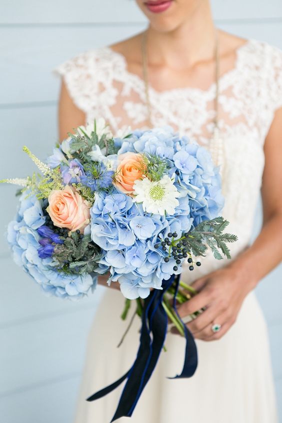 cornflour-blue-peach-bouquet