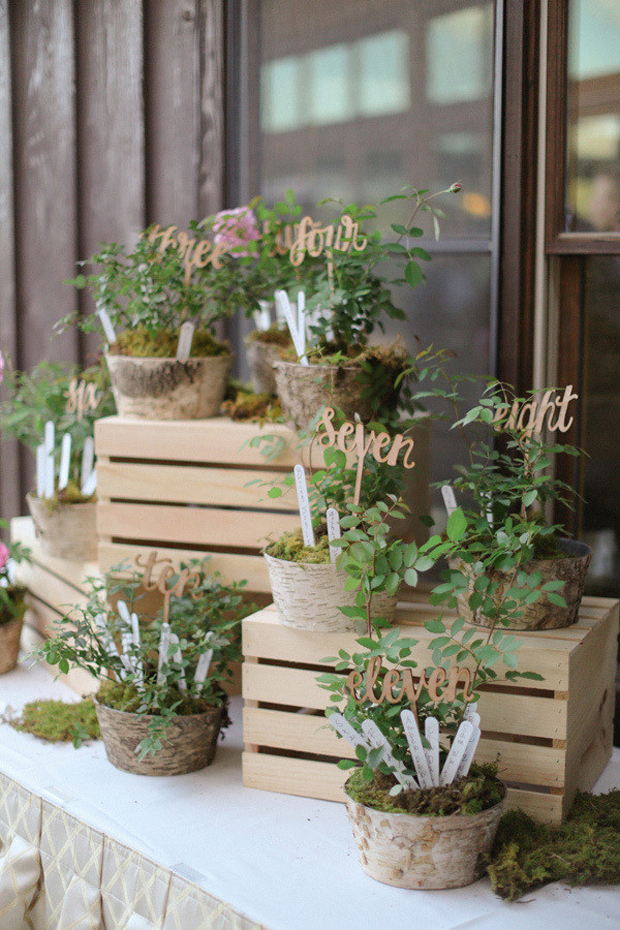 plant-pot-table-plan-wedding