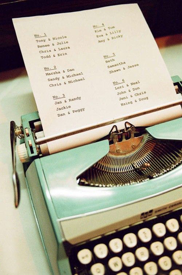 typewriter-wedding-table-plan