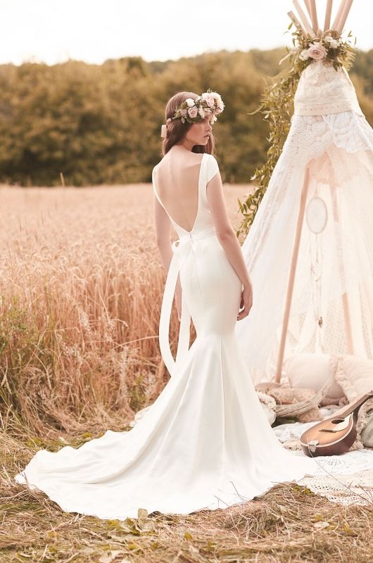 Mikaella-Wedding-Dress-Style-#2061-back