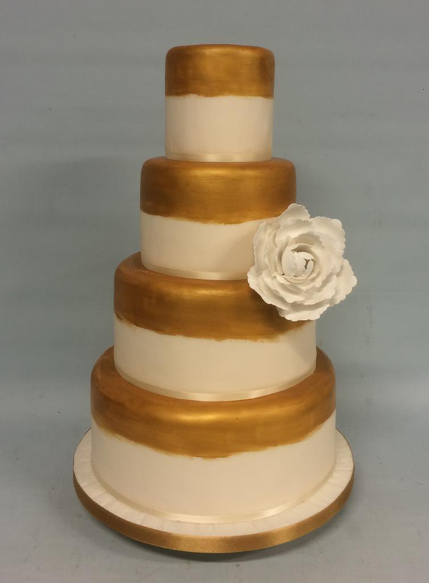 gold-metallic-wedding-cake-amazing-cakes