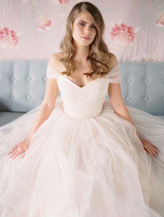 jennifer-gifford-wedding-dress-ballgown-tulle