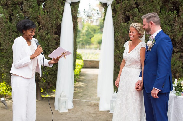 13-Humanist-Wedding-Ceremony-Spain-Outdoors-weddingsonline