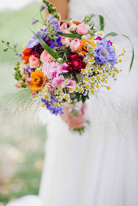 colourful-wildflower-wedding-bouquet-summer-daisies
