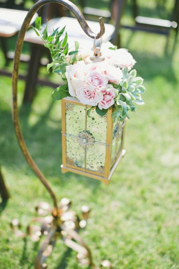 hanging-lantern-shepard-hook-wedding-cereomy-decor