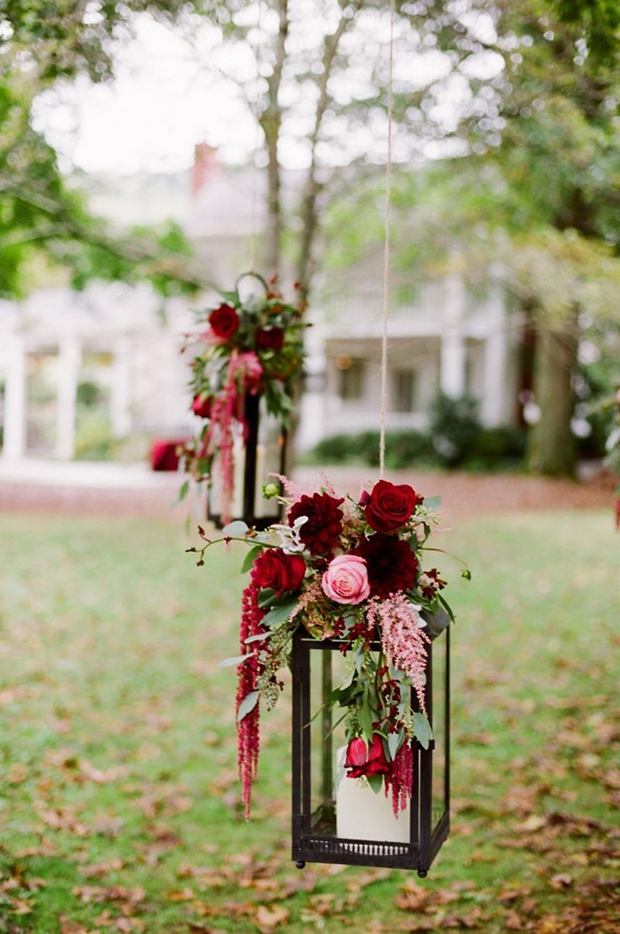 hanging-lanterns-with-fresh-flowers-romantic-wedding-decor