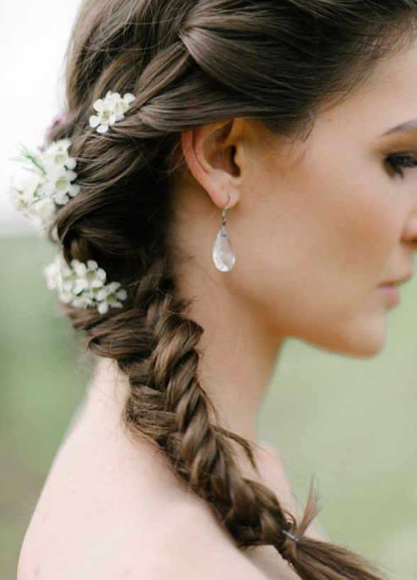 modern-fishbone-wedding-hair-style-summer