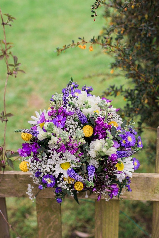 10-Country-theme-wedding-Purple-Yellow-Billy-Bouquet-Kathy-Silke-Photography-weddingsonline