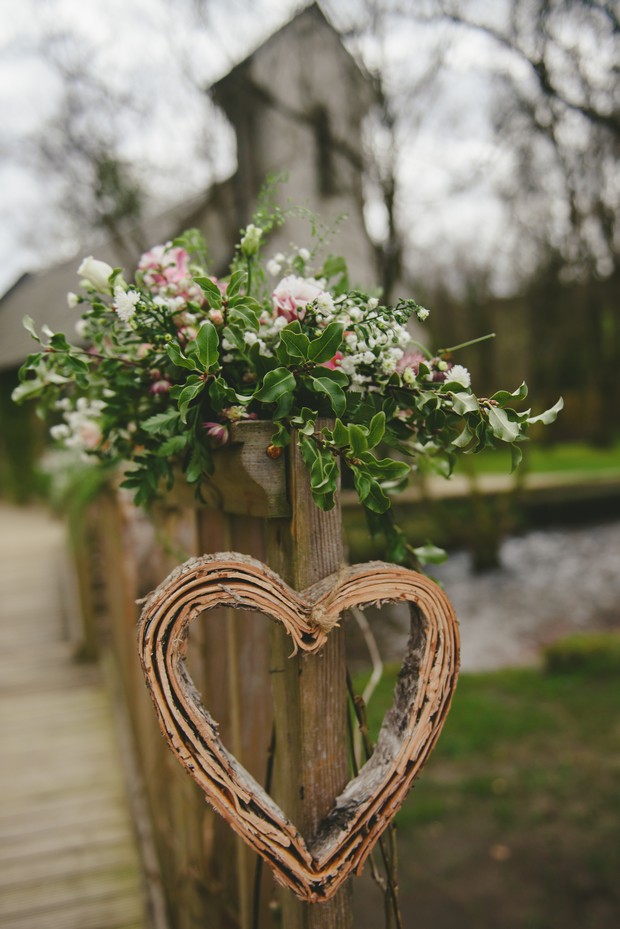 18-Wooden-heart-decor-Brooklodge-Wedding-Emma-Russell-Photography-weddingsonline