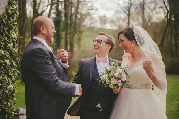 40-wedding-guests-blowing-bubbles-Emma-Russell-Photography-weddingsonline (2)