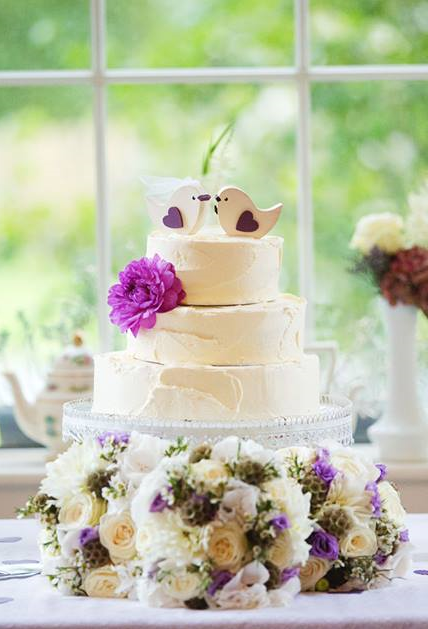 buttercream-wedding-cake-three-tier-selinas